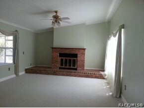 Elegant Living w /Fireplace