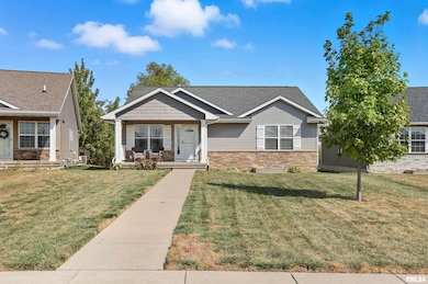 1564 Olde Brandy Ln, Davenport, IA 52807 - photo 2