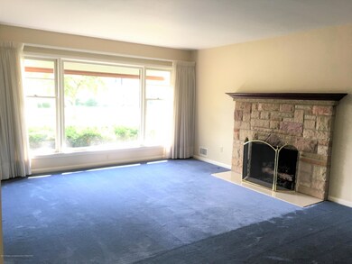 2400 Fairfax Rd, Lansing, MI 48910 - photo 3