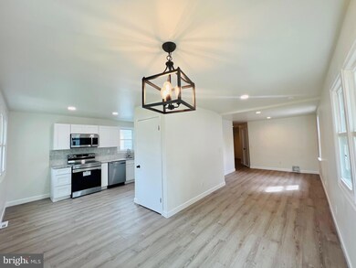 136 Underwood Ave, West Deptford, NJ 08096 - photo 6