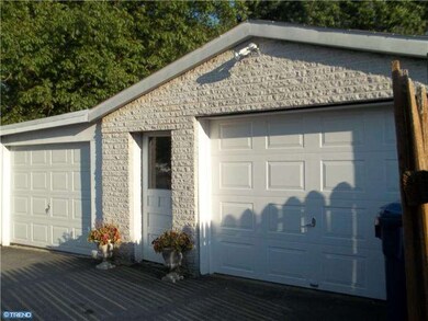 4968 Buckeye Rd, Emmaus, PA 18049 - photo 3