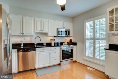 25 Castlehill Ct, Lutherville Timonium, MD 21093 - photo 4