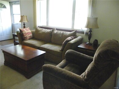 Livingroom - large picture window