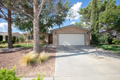 15323 Woodhill Ct, Horizon City, TX 79928 - photo 3