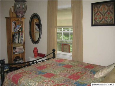 29 Manning St, Red Bank, NJ 07701 - photo 3