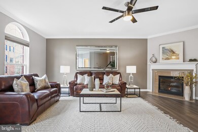 2128 Abbottsbury Way, Woodbridge, VA 22191 - photo 7