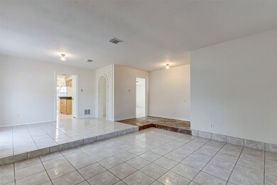 5413 Bent Bough Ln, Houston, TX 77088 - photo 6