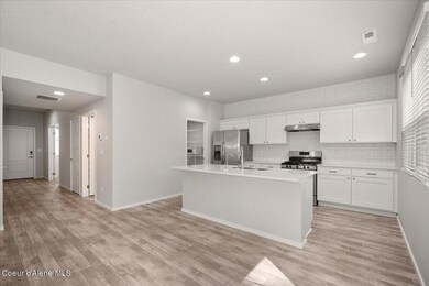 07-1110 E Silver Pine Rd-014