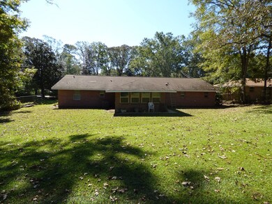 1402 Stokes Ave, McComb, MS 39648 - photo 2