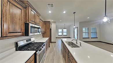 5521 Cheyenne Rd, Warr Acres, OK 73132 - photo 7