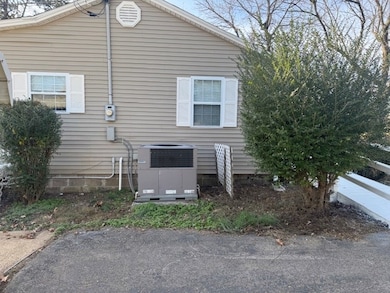 1680 Fairgrounds Rd, Paris, TN 38242 - photo 2