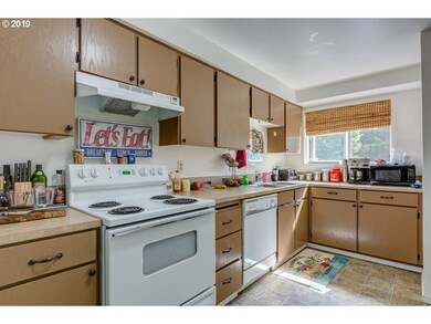 430 S Wynooski St, Newberg, OR 97132 - photo 4