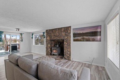 20633 Weatherby Ct, Bend, OR 97701 - photo 5