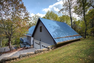 2164 River Bend Rd, Mouth of Wilson, VA 24363 - photo 7