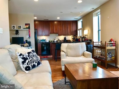 2627 Adams Mill Rd NW unit 401, Washington, DC 20009 - photo 2