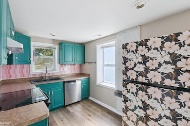 1147 Rinn St, Burton, MI 48509 - photo 7