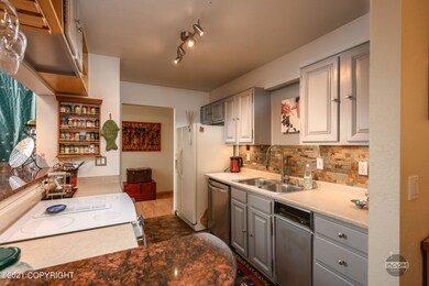 1012 Potlatch Cir-4