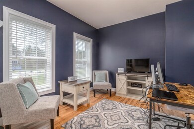 69 Hawthorne Dr, Auburn, NH 03032 - photo 3