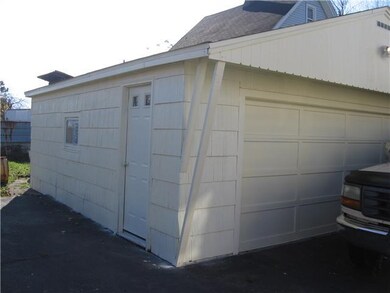 Parking Lot/Garage. 2.5 Car garage