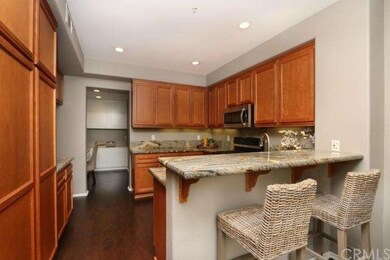 Bar area off of kitchen