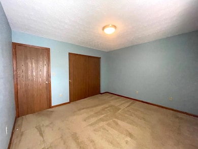 9137 Tamarack Dr, Covington, KY 41017 - photo 7