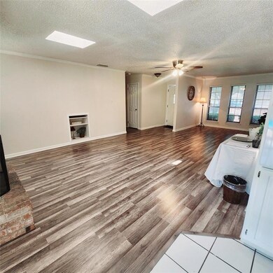 2128 Shady Grove Dr, Bedford, TX 76021 - photo 4