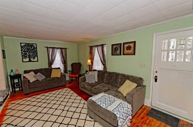 19 Wallace St, Schenectady, NY 12302 - photo 7