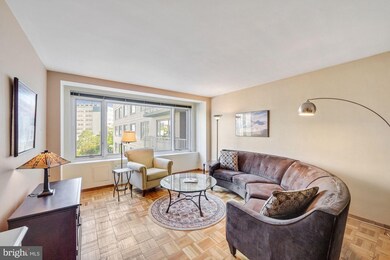 The Potomac Plaza Co-op unit 431, Washington, DC 20037 - photo 5