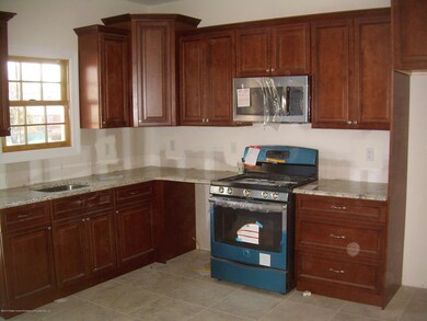 309 Kingsley Ave, Staten Island, NY 10314 - photo 3