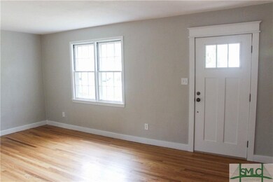 Super sunny living room!