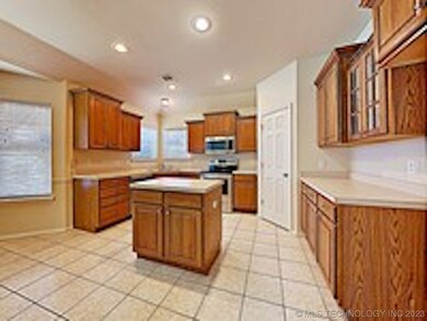 unlisted-address, Broken Arrow, OK 74014 - photo 6