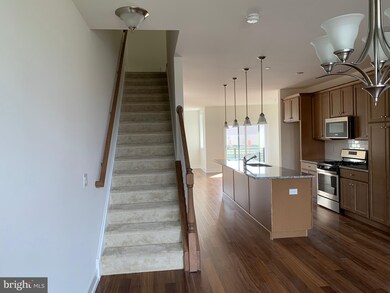 1015 Lakeview Ct Lakeview Ct, King of Prussia, PA 19406 - photo 3