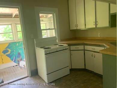 1230 W Ottawa St, Lansing, MI 48915 - photo 4