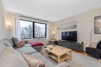 Harbor Towers unit 4D, Boston, MA 02110 - photo 4