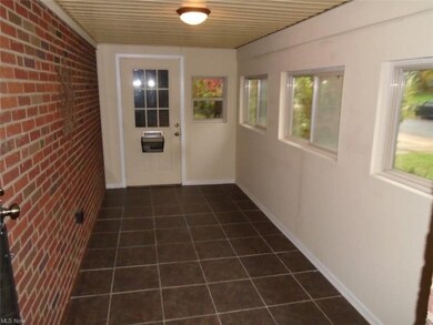 3549 Harvey Rd, Cleveland Heights, OH 44118 - photo 2