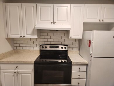 850 S Tamiami Trail unit 401, Sarasota, FL 34236 - photo 7