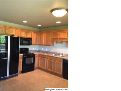 Kitchen appliances included