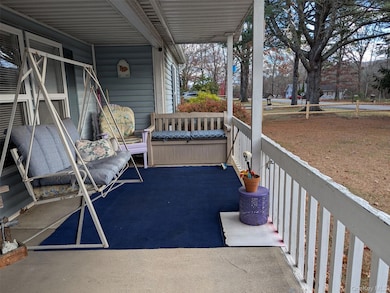 27 Delaware Dr, Sparrow Bush, NY 12780 - photo 2