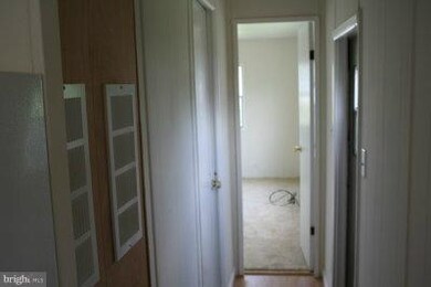 104 Massanutten St, Edinburg, VA 22824 - photo 6