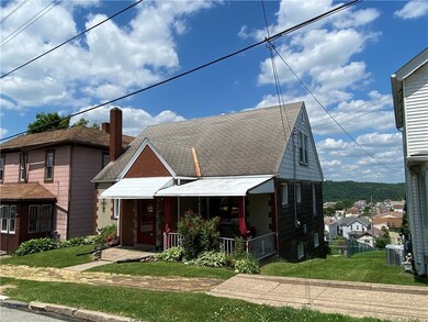 116 Lowell St, Vandergrift, PA 15690 - photo 3