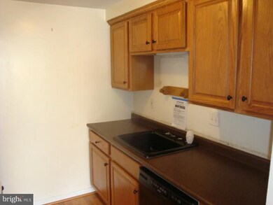 506 West Ct unit 21D, Glen Burnie, MD 21061 - photo 2