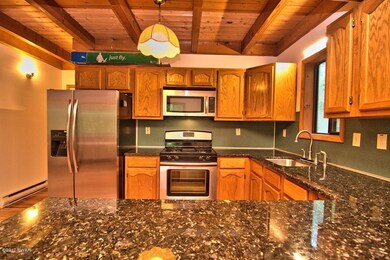 76 Parkwood Dr, Lake Ariel, PA 18436 - photo 2