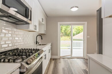 3626 Peach Grove Ln, Hazel Crest, IL 60429 - photo 3