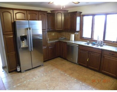 79 Laconia St, Ludlow, MA 01056 - photo 3