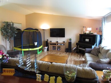 29246 Link Ln, Junction City, OR 97448 - photo 3