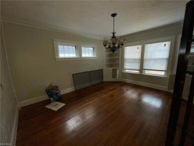 3348 Altamont Ave, Cleveland, OH 44118 - photo 3
