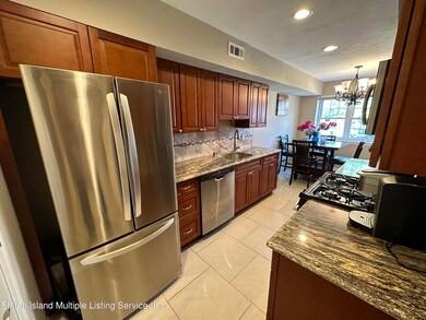 8 Franklin Ln unit B, Staten Island, NY 10306 - photo 5