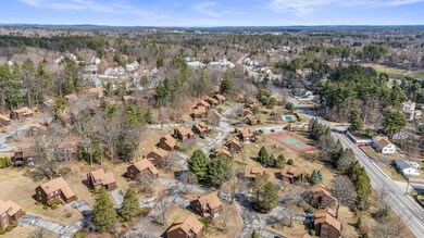 11 Gloucester Ln unit U33, Nashua, NH 03063 - photo 3