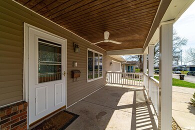 2 Tulip Dr, Lincoln, IL 62656 - photo 3