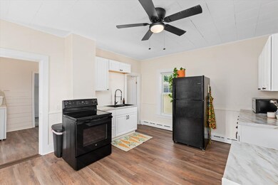 4 Pine St, North Walpole, NH 03609 - photo 3